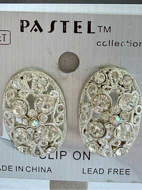 🚨3 for $15🚨 Pastel - Silver Tone & Crystal Filigree Clip-On Earrings